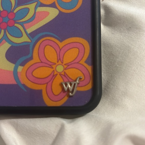 iphone 12 wildflower phone case - Picture 3 of 4
